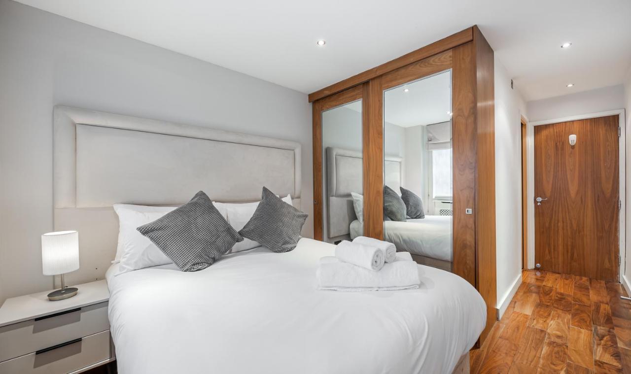 Elegant Ground Floor Apartment With Ac In Knightsbridge Steps Away From Harrods Londra Esterno foto