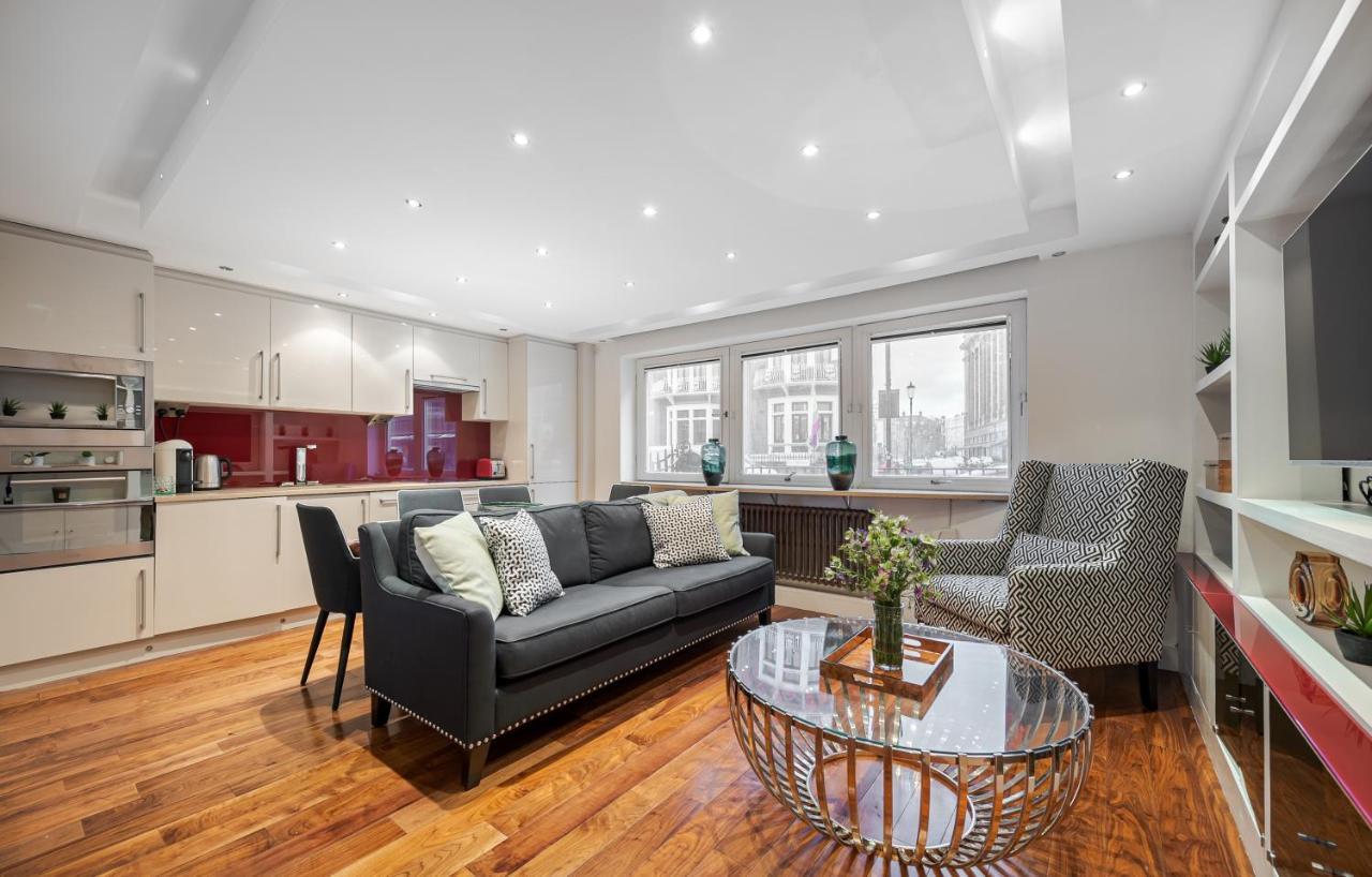 Elegant Ground Floor Apartment With Ac In Knightsbridge Steps Away From Harrods Londra Esterno foto